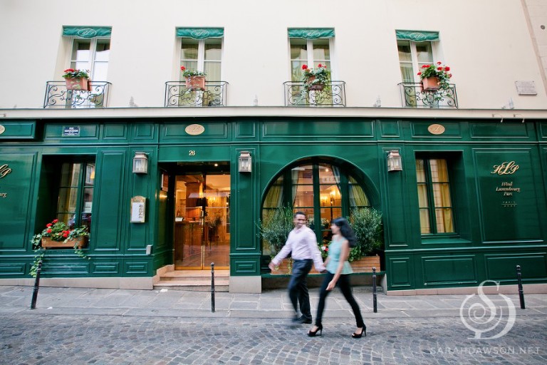 engagement photos in paris sarahd dawson photography-13